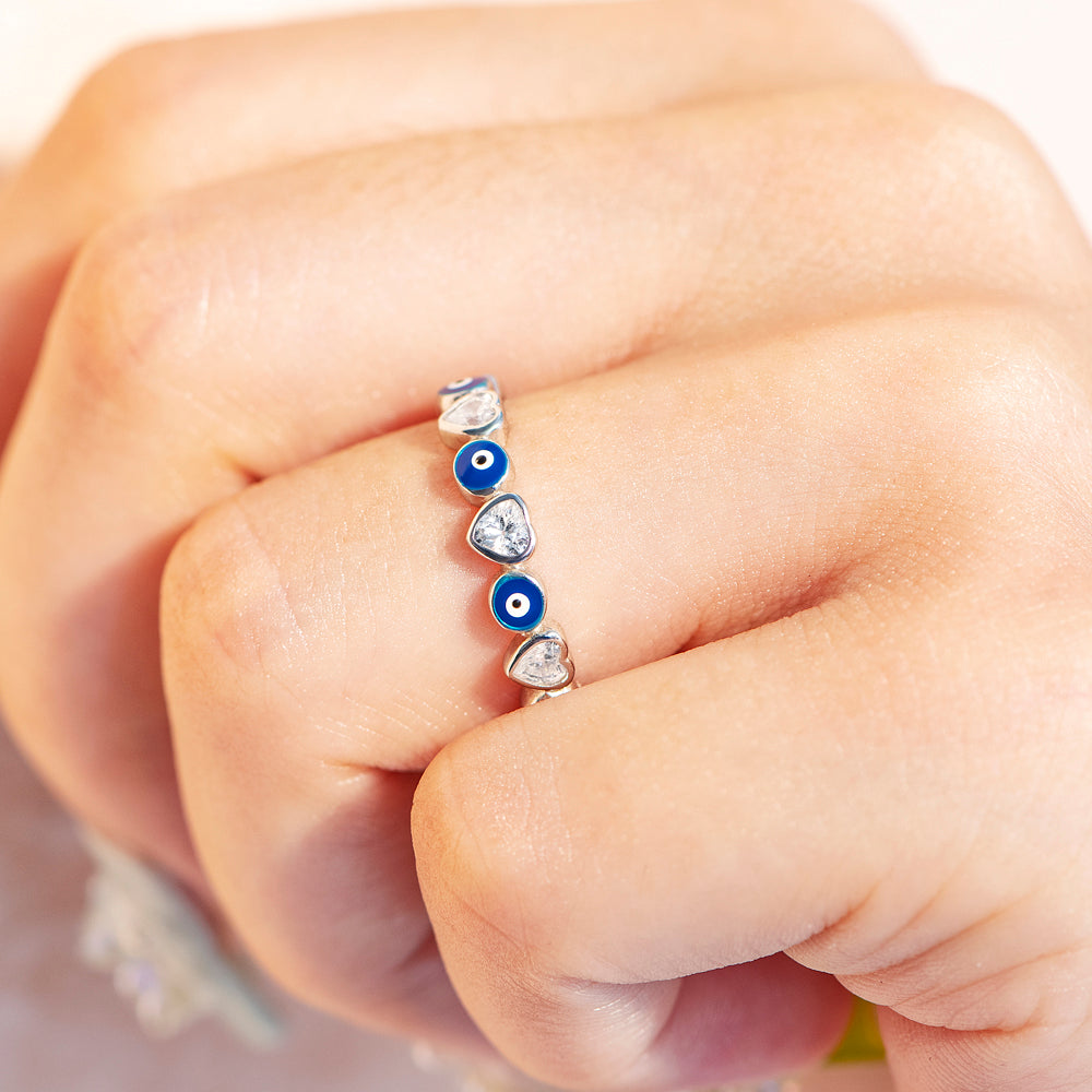 I Will Love & Protect: Sterling Silver 'Evil Eye' Ring for Daughters - A beautiful S925 sterling silver ring featuring an 'Evil Eye' design, symbolizing protection and love for your daughter. This meaningful gift comes with a heartfelt greeting card, a gift box, and a gift bag, providing comfort and encouragement during difficult times. Suitable for all ages. Processing Techniques: Plating.