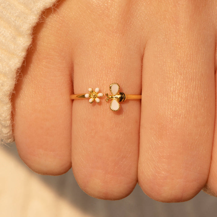 "BEE-YOUR-SELF" Daisy & Bee Ring