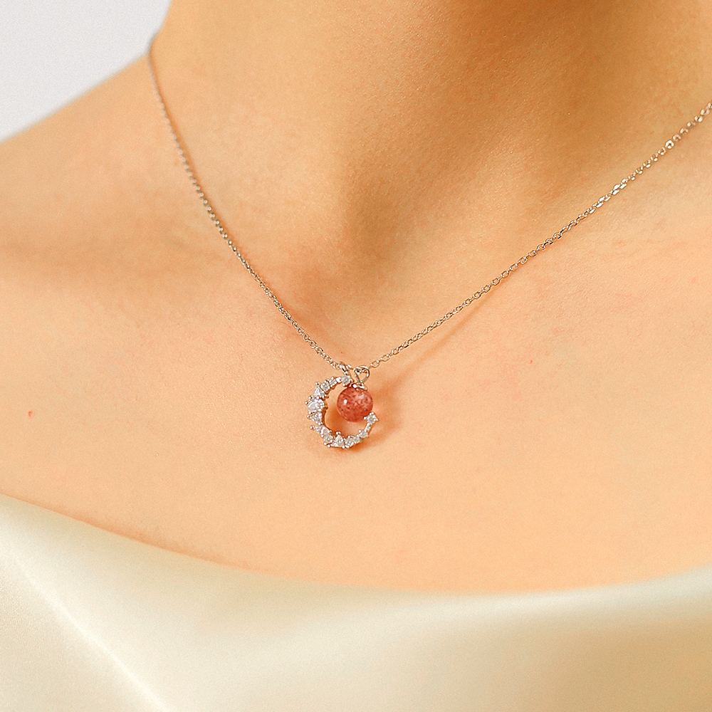 To My Sweet Mom "Your sweet daughter loves you to the moon and back." Strawberry Crystal S925 Silver Necklace [💞 Necklace +💌 Gift Card + 🎁 Gift Bag + 💐 Gift Bouquet] - SARAH'S WHISPER