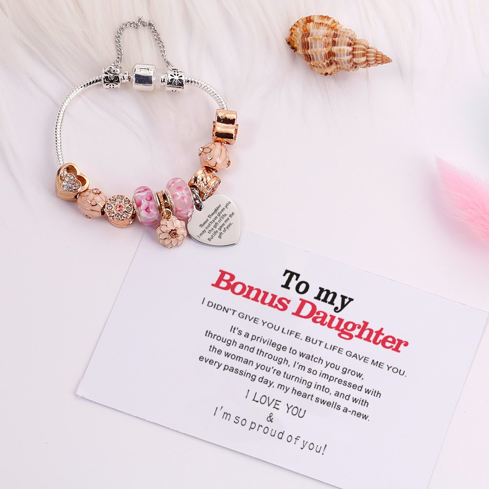 [Custom Name] To My Bonus Daughter "Bonus Daughter, I may not have given you the gift of life. But life gave me the gift of you" Flower Bracelet [💞 Bracelet +💌 Gift Card + 🎁 Gift Bag + 💐 Gift Bouquet] - SARAH'S WHISPER