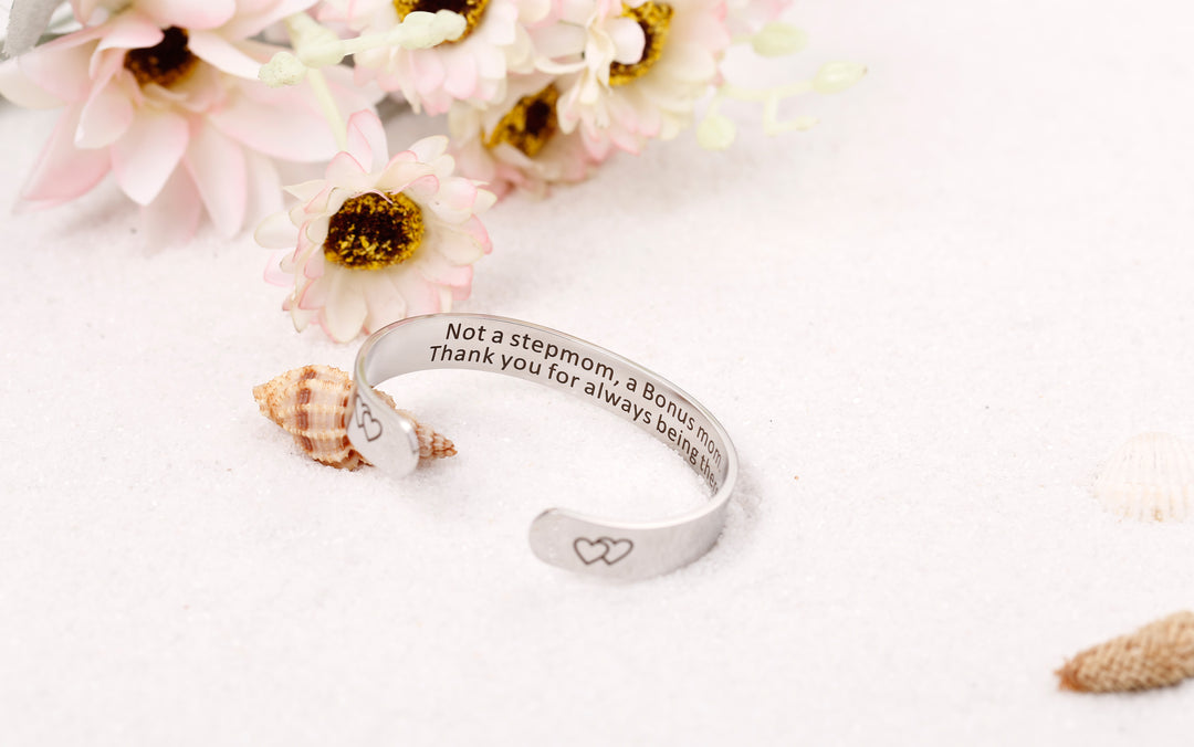 "Not a stepmom, a Bonus mom. Thank you for always being there" BANGLE - SARAH'S WHISPER