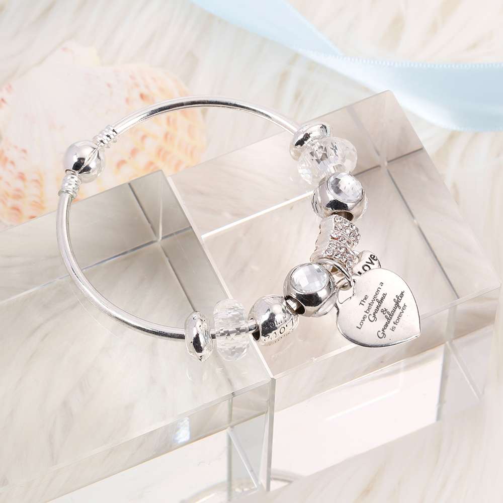 [Custom Name And Optional Address] To My GRANDDAUGHTER "The love between a [grandma] and granddaughter is forever" Love Bracelet [💞 Bracelet +💌 Gift Card + 🎁 Gift Box + 💐 Gift Bouquet] - SARAH'S WHISPER