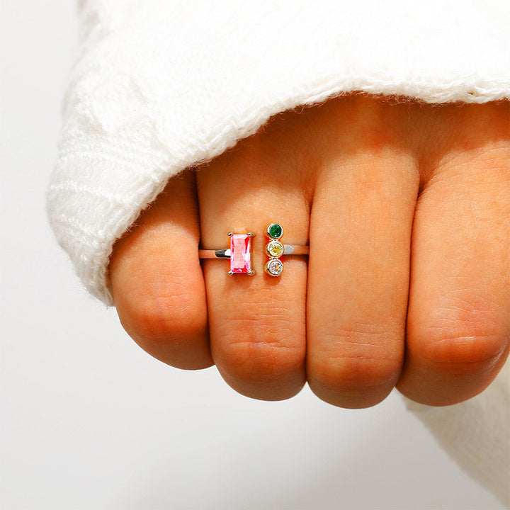 "Unending Love Mother's Ring with customizable birthstones, symbolizing motherhood and family bonds."