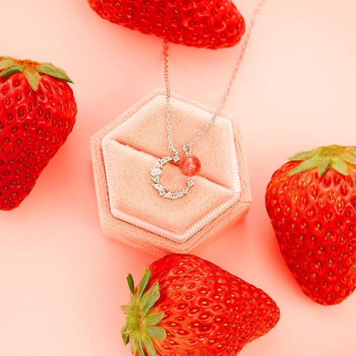 To My Sweet Mom "Your sweet daughter loves you to the moon and back." Strawberry Crystal S925 Silver Necklace [💞 Necklace +💌 Gift Card + 🎁 Gift Bag + 💐 Gift Bouquet] - SARAH'S WHISPER