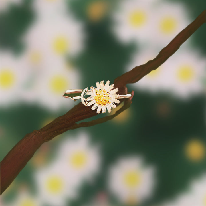 "Have a beautiful dai̶s̶y" Daisy Ring [💞 RING +💌 GIFT CARD + 🎁 GIFT BAG + 💐 GIFT BOUQUET] - SARAH'S WHISPER