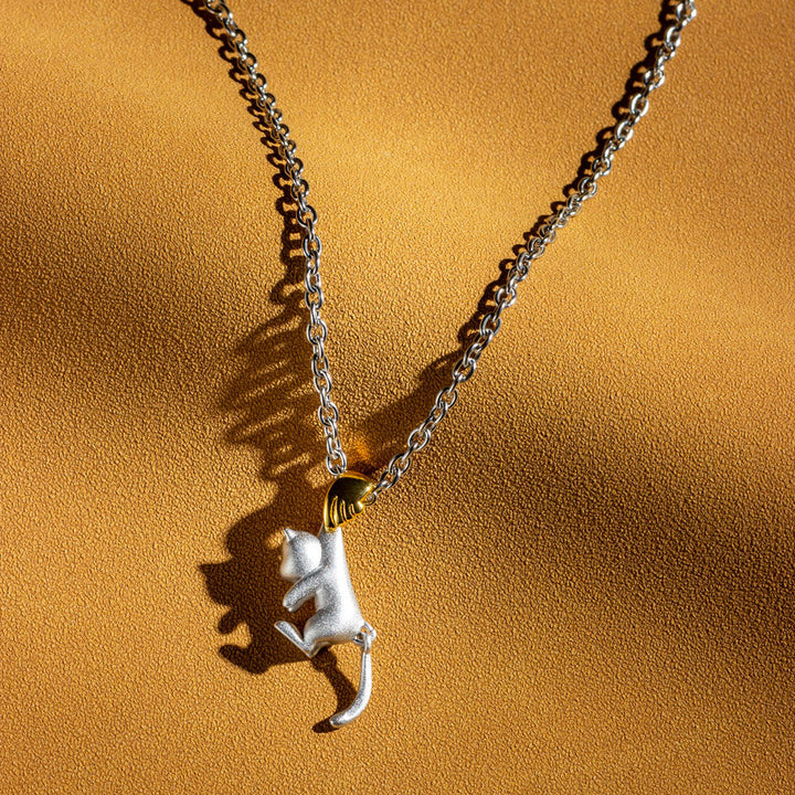 Get Up Cat Necklace - Copper material, plated design.