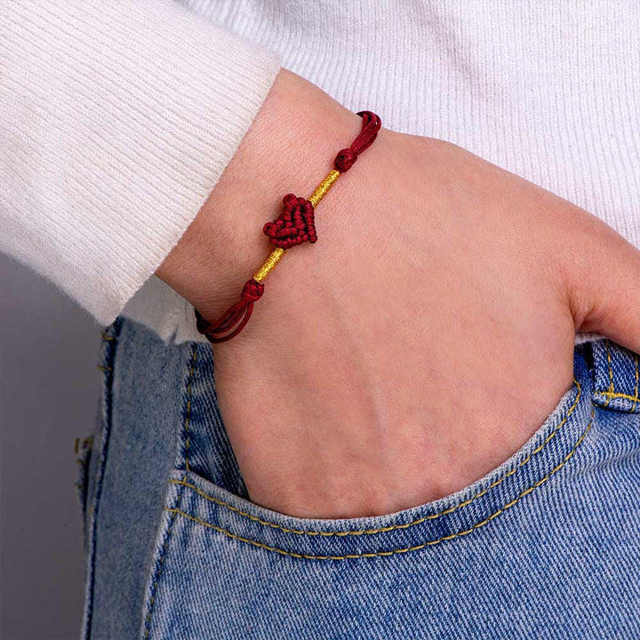 Dainty heart bracelet with an inspirational message card in a gift box.